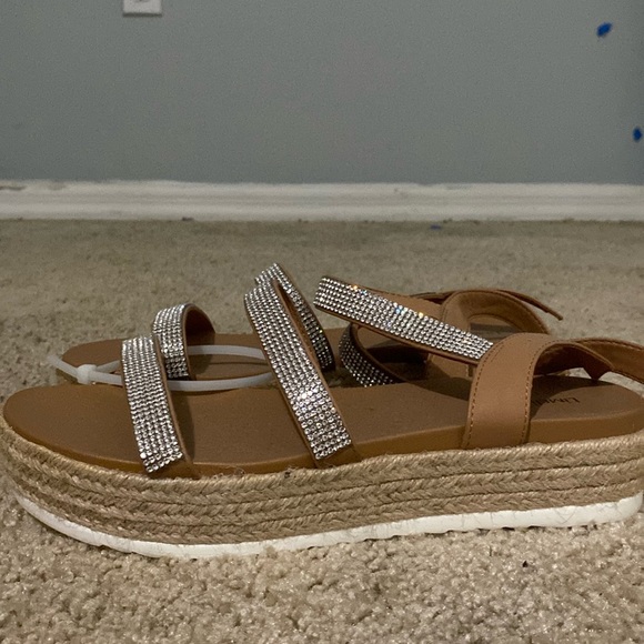 Limelight platform shoes. Tan and Rhinestones. Size 10. - Picture 1 of 5
